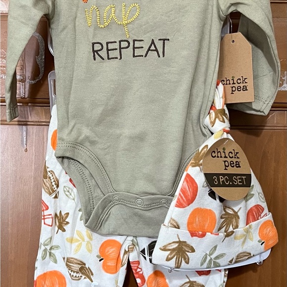 Chick Pea Football, Nap, Repeat 3 Piece Set, 0-3 Months - Picture 1 of 2